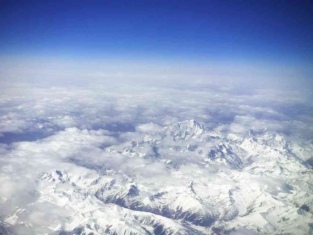 沙鲁里山在哪里?沙鲁里山包含的川西美景你都听说过