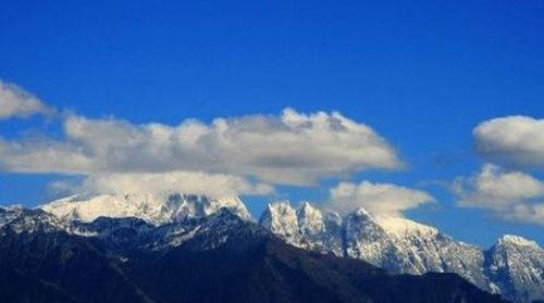 <香格里拉-昆大丽双飞6日游>沉醉蝴蝶泉，含雪山，赠牦牛火锅